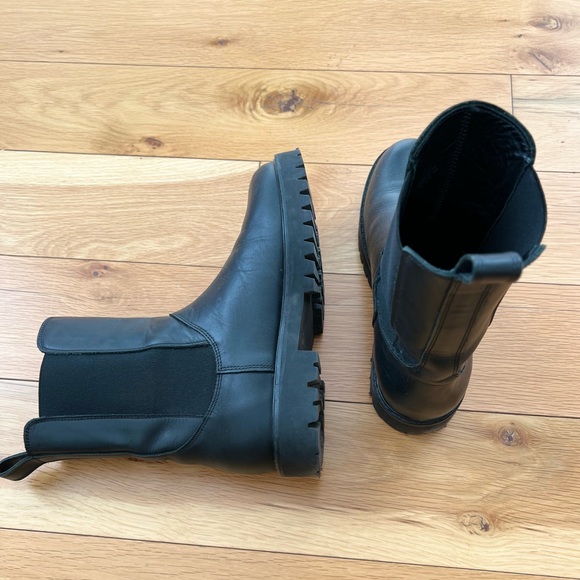 COS Leather Boots - Picture 4 of 8